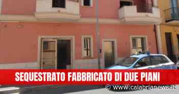 Gioia Tauro, palazzo formalmete intestato a moglie di esponente della cosca Piromalli - Calabria News