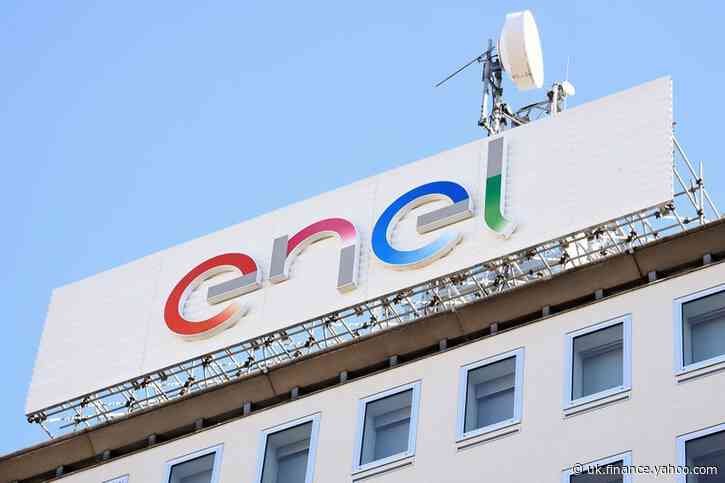 Exclusive: Italy pushes to end stalemate over single broadband network - source