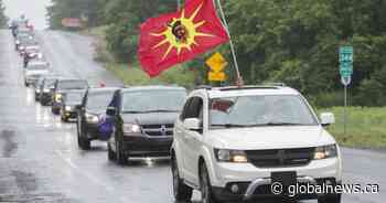Honking horns, rolling convoys mark Oka crisis 30th anniversary in Montreal