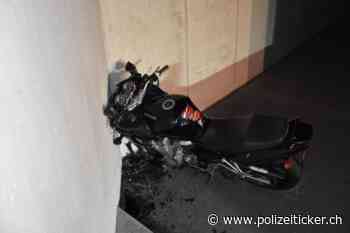 Unfall in Freiburg - Motorradfahrer schwer verletzt - er fuhr ohne Holm und besass keinen Führerschein! - Polizeiticker.ch
