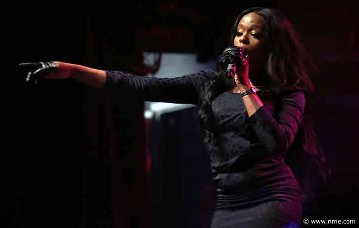 Azealia Banks asks fans to stop streaming debut record, ‘Broke With Expensive Taste’