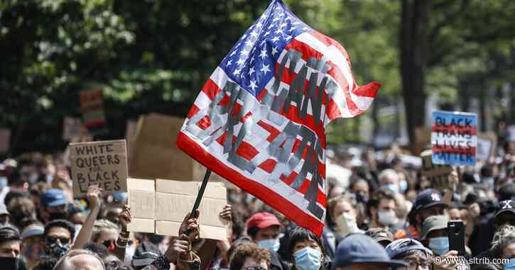Letter: The American flag is a good partner for any protest