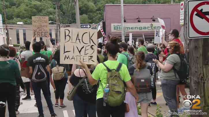 ‘Strip Shut Down’: Dozens Of Peaceful Protesters Blocked Traffic, Called For Change During Civil Saturday Protest
