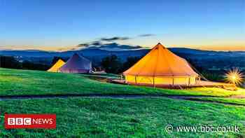 Coronavirus: Holiday bookings boom as tourism reopens