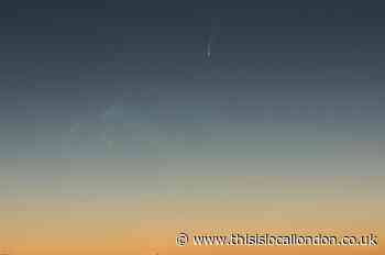 Comet Neowise pictured in London - how to see it tonight