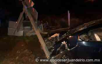 Derriban letreros en accidente en Tequisquiapan - El Sol de San Juan del Río