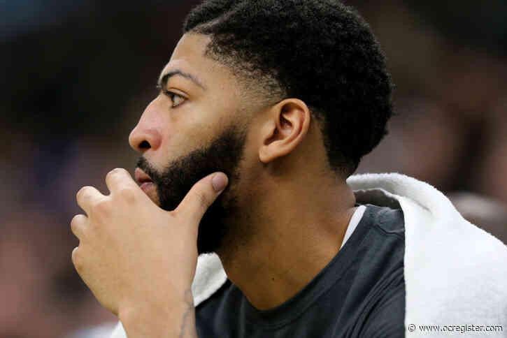 Lakers slowly warm up to bubble life, work on conditioning in early practices
