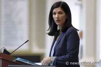 Maine speaker drowns out rivals in bid to take on Collins