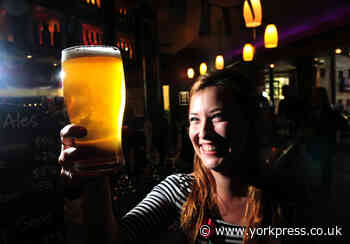 Pub giant Wetherspoons to reduce prices after VAT cut