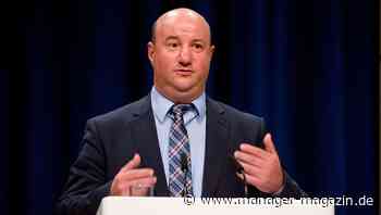 Daimler: Betriebsrat Michael Brecht warnt Belegschaft vor betriebsbedingten Kündigungen