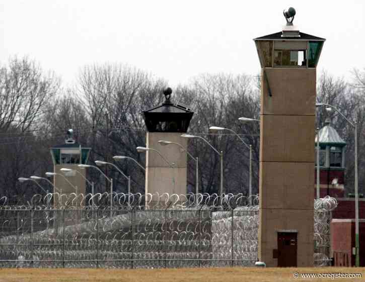 Judge blocks federal executions; administration appeals