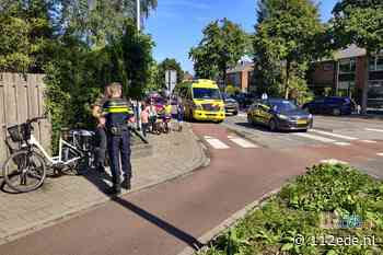 Fietsster aangereden op rotonde Jan Th Tooroplaan in Ede