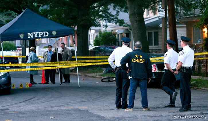 Spike in Shootings Continues over the Weekend in Chicago, NYC