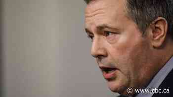 Alberta Premier Jason Kenney accuses feds of getting in the way of fixing contact tracing app