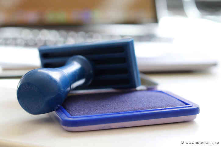 The Best Stamp Ink for Many Different Surfaces