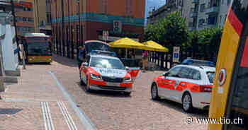 Trovato in possesso di erba: gli agenti lo bloccano - Ticinonline