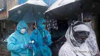 India quickly approaching 1 million COVID-19 cases after another surge