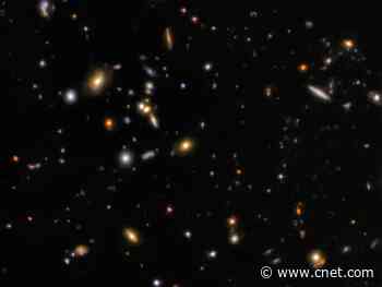 Astronomers catch one of universe's most powerful explosions, 10 billion years later     - CNET