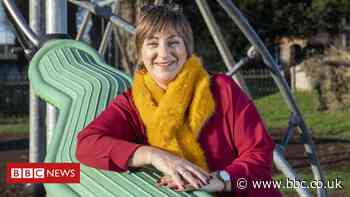 'Someone needs to help parents control their kids' spending'