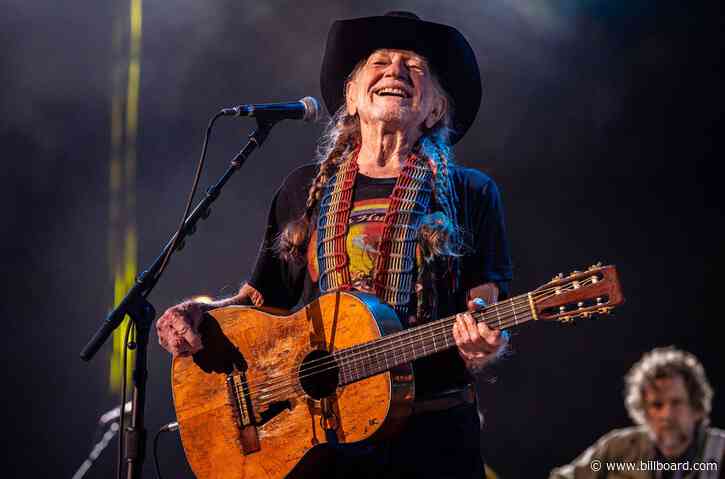 Willie Nelson Makes Billboard Top Country Albums History With ‘First Rose of Spring’