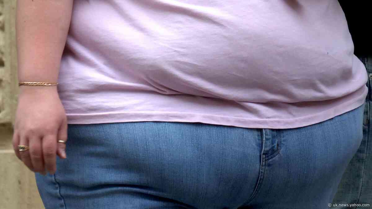 Government urged to ban junk food TV adverts to tackle obesity