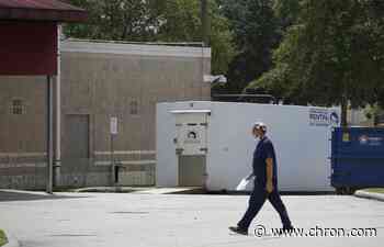 Texas counties are requesting refrigerated trucks as morgues fill amid coronavirus - Chron