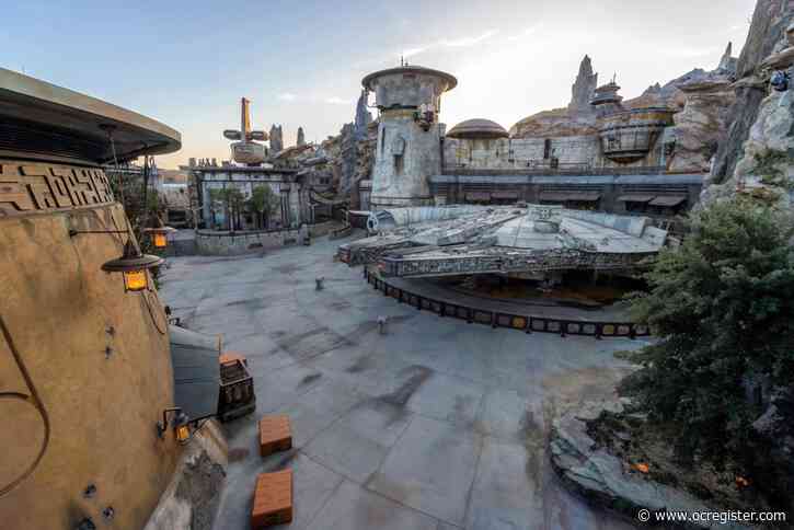Radio Batuu broadcasts Star Wars music, news and sports about Disneyland’s Galaxy’s Edge