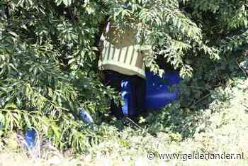 Vaten gedumpt langs A77 bij Heijen