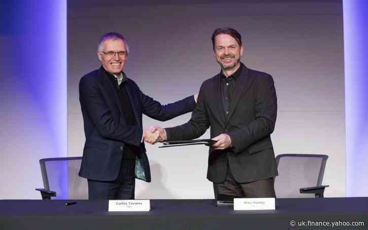 Fiat and Peugeot rebrand merged company as 'Stellantis'