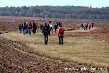 Helikopter strooit meer dan 1 miljoen kilo kalk over Edese bossen