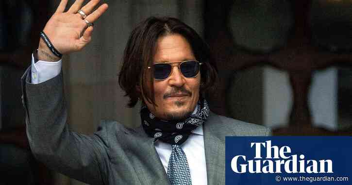 Winona Ryder says Johnny Depp was never violent to her