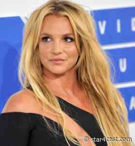 Britney Spears – in a gilded cage