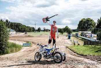 Zijspankampioen Koen Hermans mist de Zwarte Cross: ‘Rijden voor zoveel publiek, gigantisch mooi!’