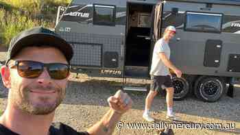 WATCH: Chris vs Liam Hemsworth on Queensland sand dunes - Daily Mercury