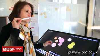 The perfume makers that can't smell a thing