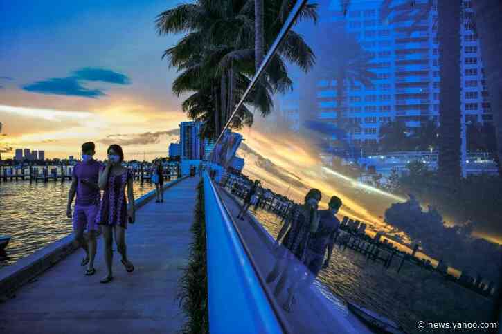 Florida at center of virus outbreak and battle over school reopening