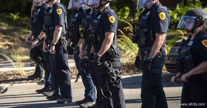 Letter: Get the perspective of a police officer