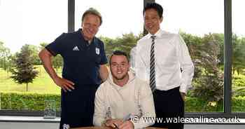 'I couldn't get him on the field' Warnock defends reluctance to pick Lee Tomlin