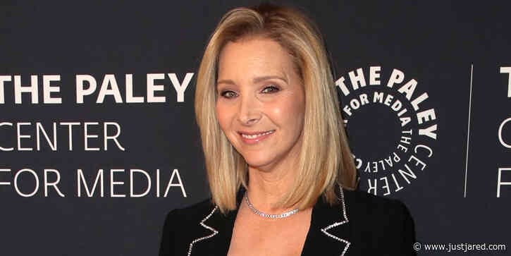 Lisa Kudrow & 'The Comeback' Cast to Reunite on 'Stars in the House'!