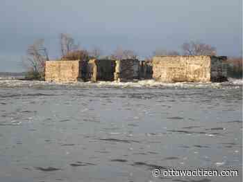 Whitewater enthusiasts scramble to save Aylmer 'Ruins' from demolition