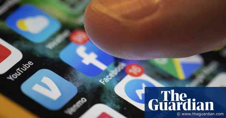 Tech firms like Facebook must restrict data sent from EU to US, court rules