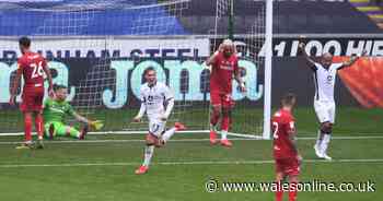 Connor Roberts goal sees Swans keep Championship play-off hopes alive
