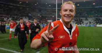 Dressing room upset of the game that really won Wales the 2005 Grand Slam
