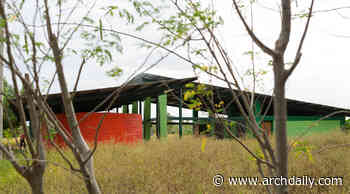 El Jicarito School / knitknot architecture - ArchDaily