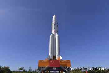 Chinese Tianwen-1 Mars mission now sits on the launch pad