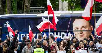 Why Intellectuals Support Dictators