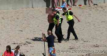 Two arrested for being drunk and disorderly on Cullercoats beach