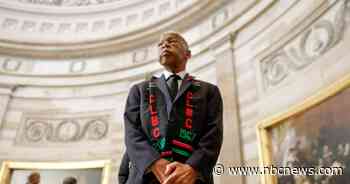 White House praises John Lewis' legacy as Trump comments after golf club visit