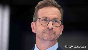 Blanchet denies sexual misconduct allegations as Bloc caucus stands behind leader