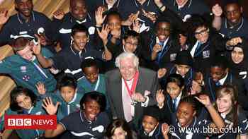 'I was standing at the wrong end of a machine gun'